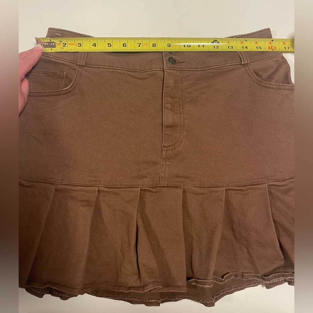 Hollister Brown Mini Skirt - Picture 3 of 7